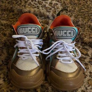 Gucci flashtrek sneakers